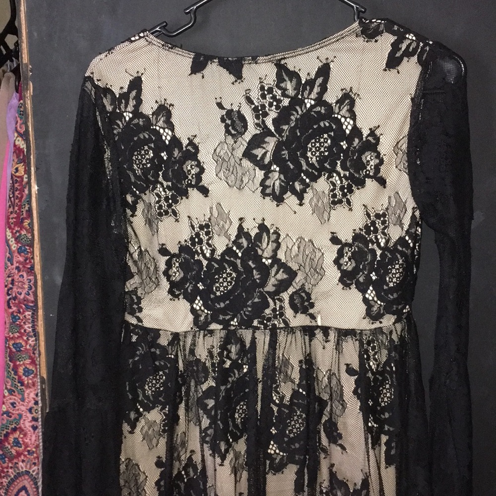Tunic - Picture 2 of 3